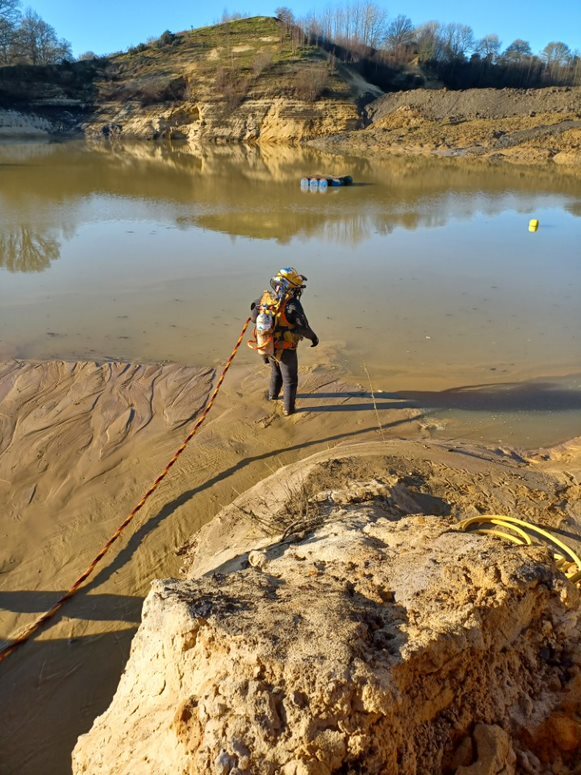 Utilising SafeLane's marine surveys for equipment salvage