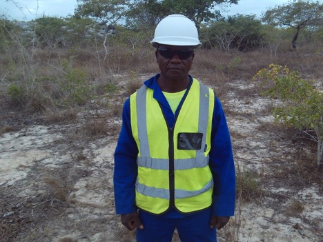 SafeLane deminer Magalhaes Mario Nihitsala working in Mozambique